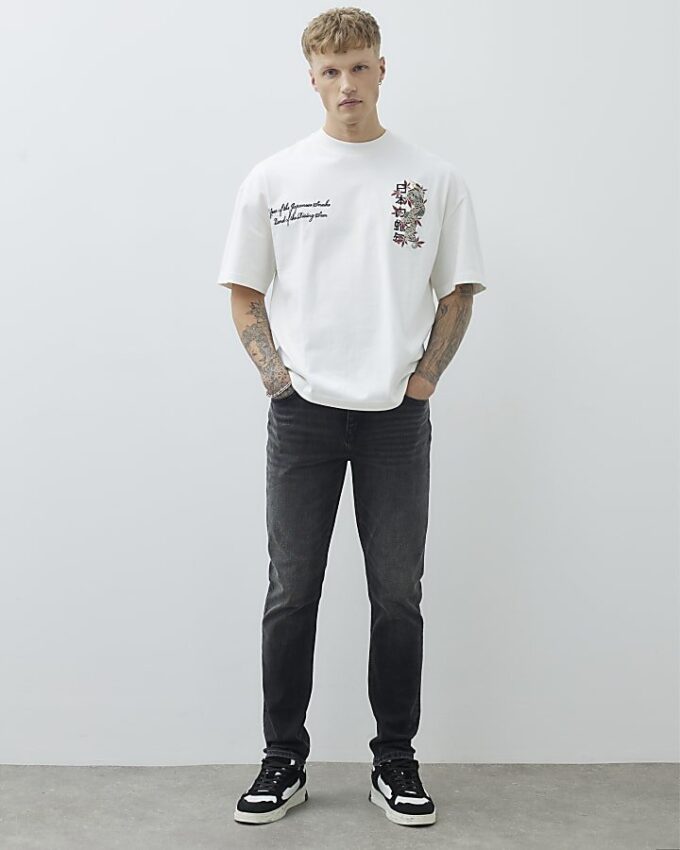 Svart tvättade slim fit-jeans