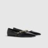 Svarta platta pumps med nitar