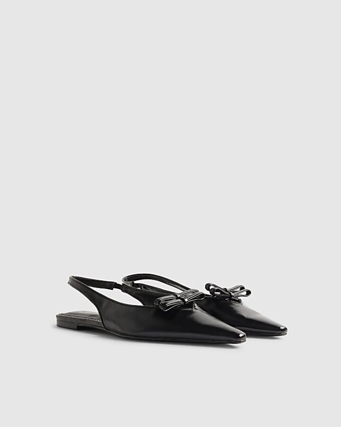 Svarta platta skor med dubbel rosett och slingback