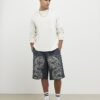 Svarta shorts med broderad japansk drake