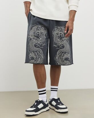 Svarta shorts med broderad japansk drake