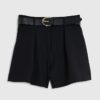 Svarta strukturerade shorts med bälte