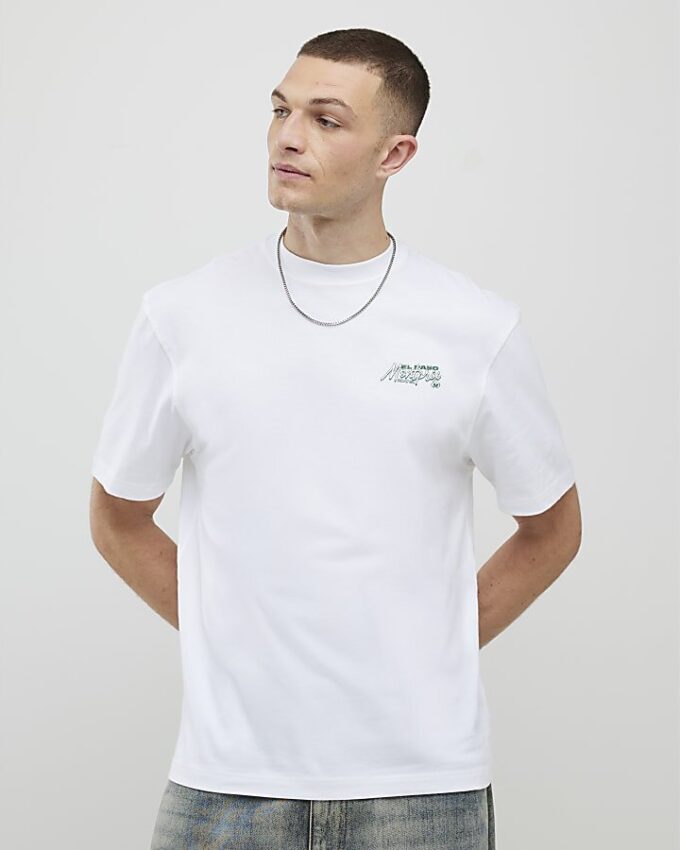 Vit Montprix Truck T-shirt med normal passform