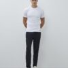 Vit muskelpassad texturerad T-shirt