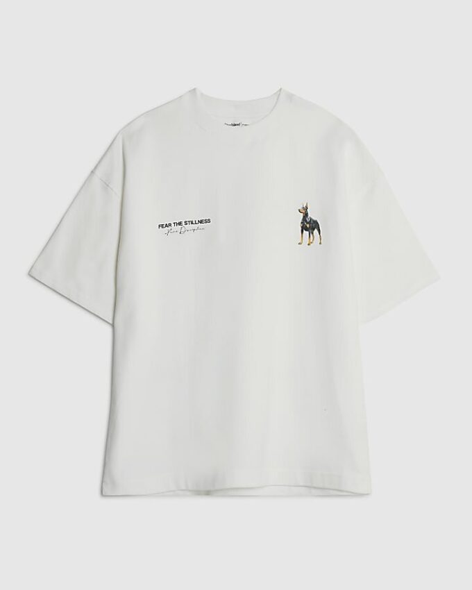 Vit oversized Doberman T-shirt