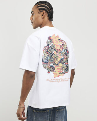 Vit oversized-passformad T-shirt med drakgraffiti