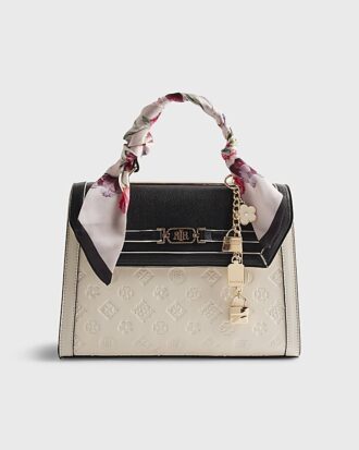 Vit präglad charm-toteväska
