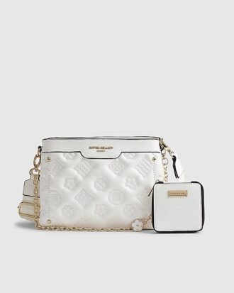 Vit quiltad crossbody-väska med monogram