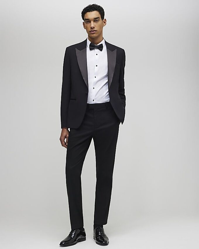 Vit slim fit-skjorta i piké Vit slim fit-skjorta i piké