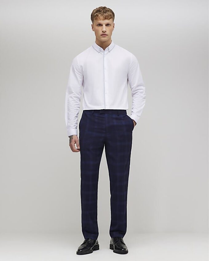 Vit slim fit-skjorta med rutig kant