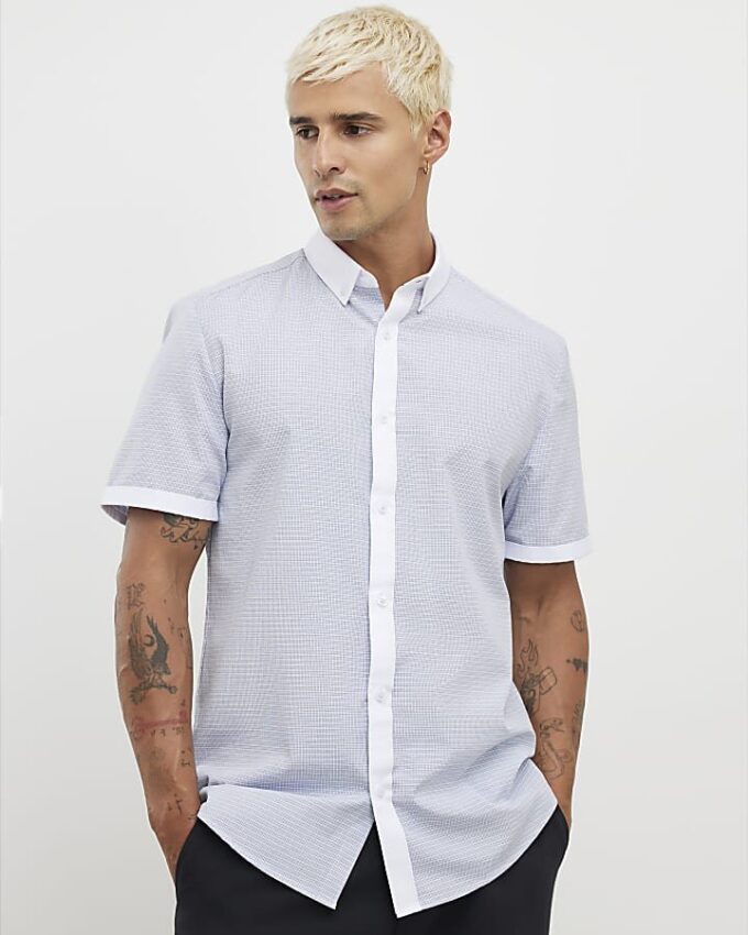 Vit slim fit-skjorta med rutmönster