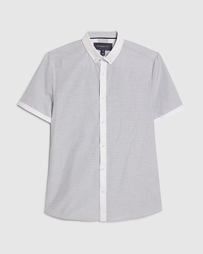 Vit slim fit-skjorta med rutmönster