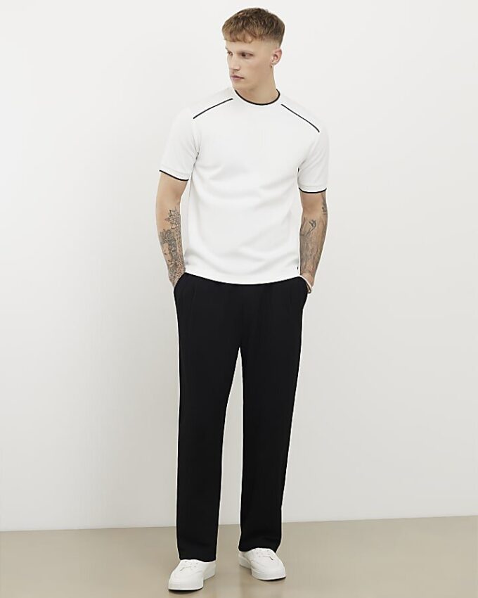 Vit slim fit-T-shirt med piping