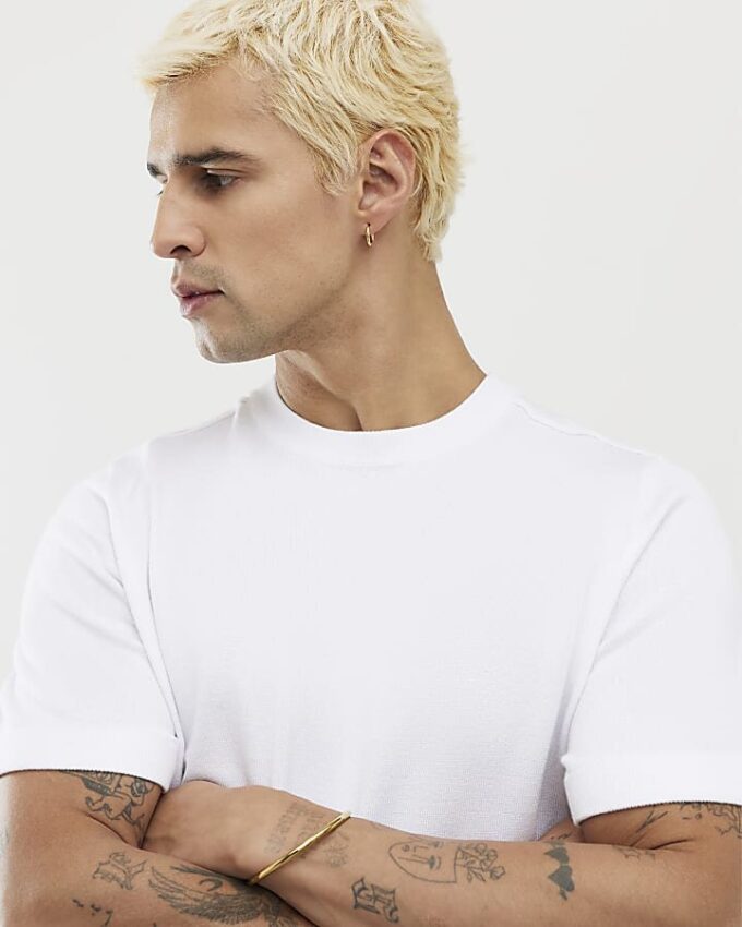 Vit stickad T-shirt