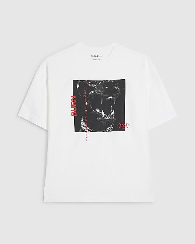 Vit T-shirt med hundtryck